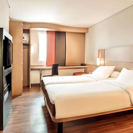 Ibis Gading Serpong Εξωτερικό φωτογραφία