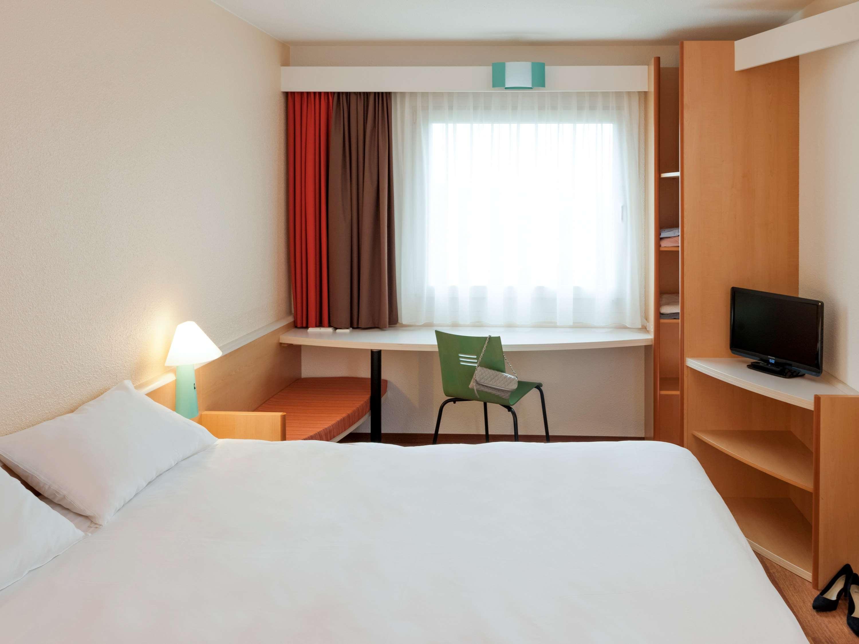 Ibis Gading Serpong Εξωτερικό φωτογραφία