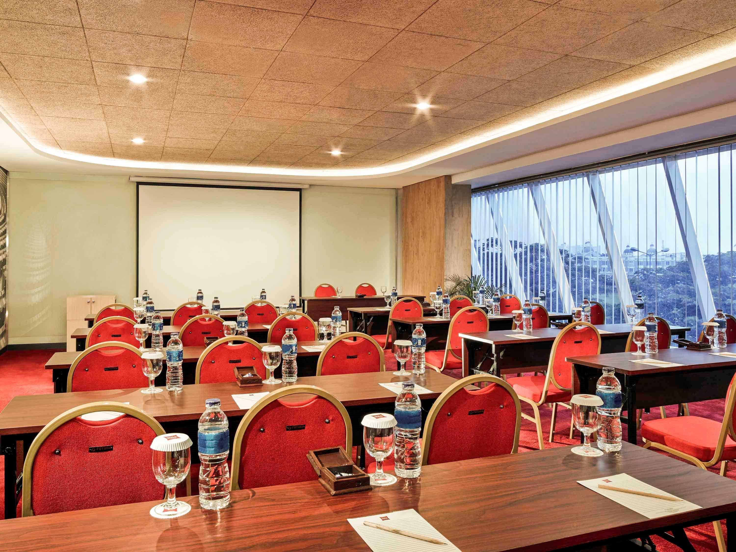 Ibis Gading Serpong Εξωτερικό φωτογραφία