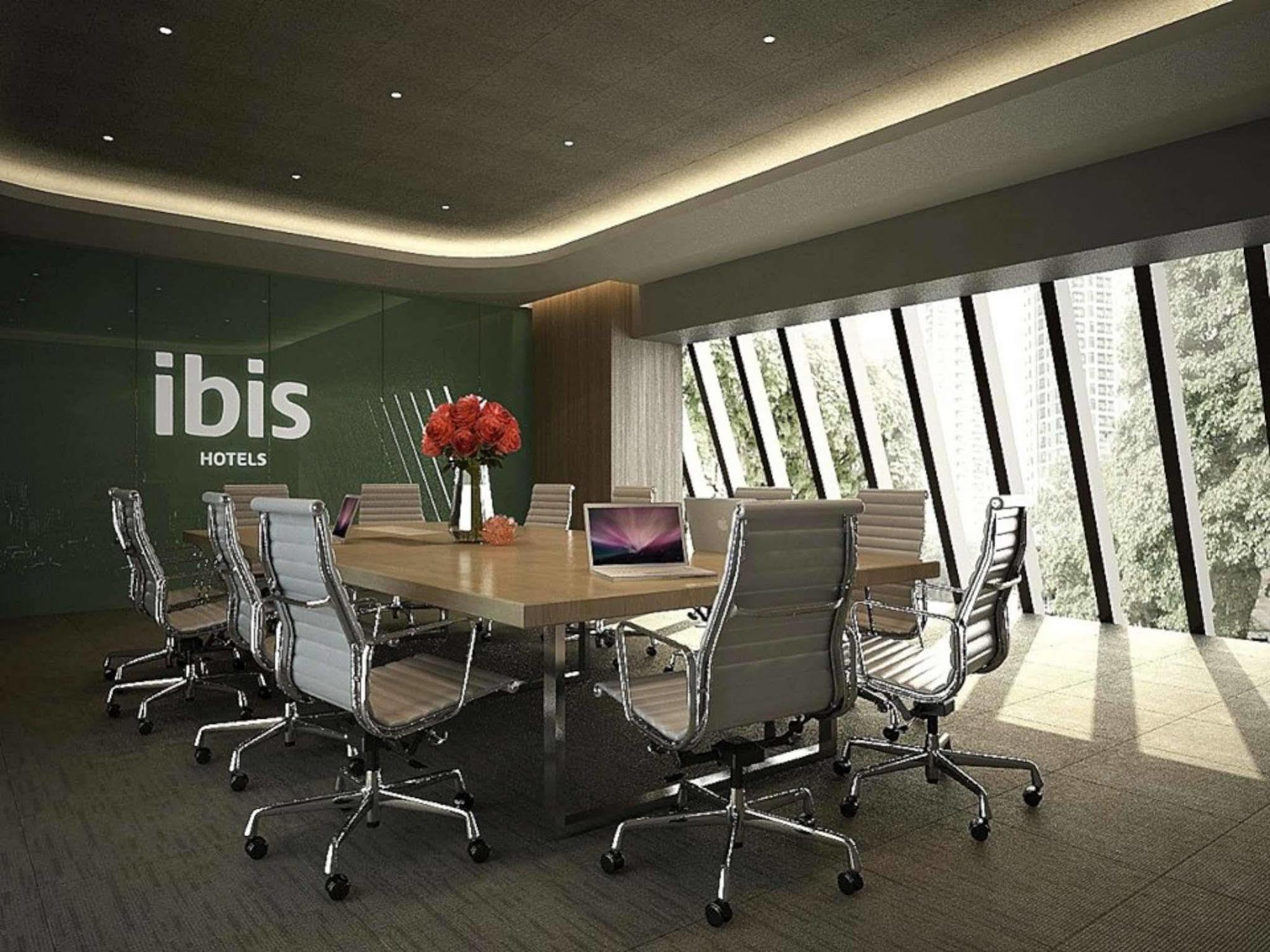 Ibis Gading Serpong Εξωτερικό φωτογραφία